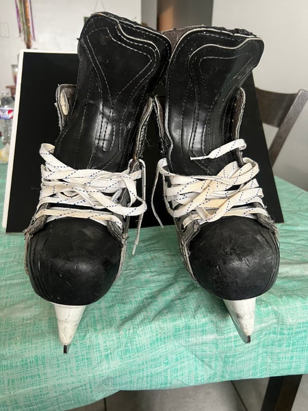 Bauer Vapor X7.0 Hockey Skates Regular Width 9.5 (Used)