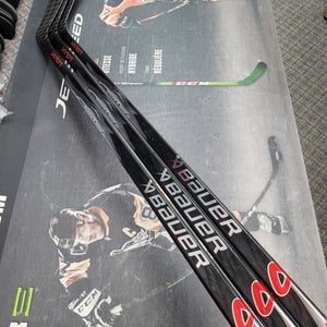 3 PACK | P28 | 77 Flex NEW! Senior Bauer Vapor Flylite League Right Handed Hockey Stick Pro Stock