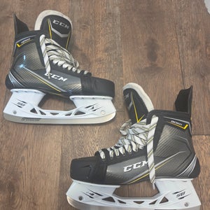 CCM Tacks 9060 Hockey Skates Senior 12 (Used)