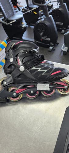 Used Bladerunner WOMENS ADVANTAGE PRO 9 Senior Rec Fitness Skates Black Senior 9 11497-S000151396