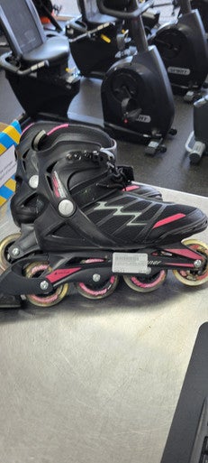 Used Bladerunner WOMENS ADVANTAGE PRO 9 Senior Rec Fitness Skates Black Senior 9 11497-S000151396