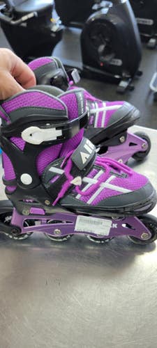 Used Airwalk 1-4 Junior Rec Fitness Skates Purple Adjustable 11497-S000151395