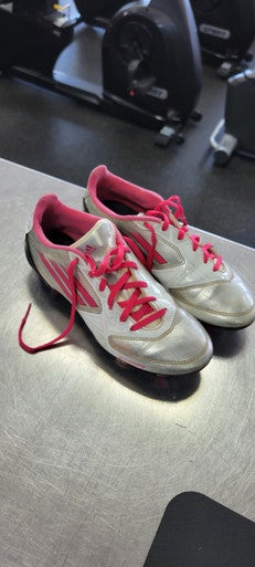 Used Adidas Soccer Cleats None Junior 05.5 11497-S000151393