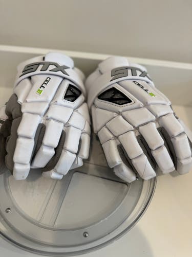 STX Cell vi Lacrosse Goalie Gloves Small (Used)