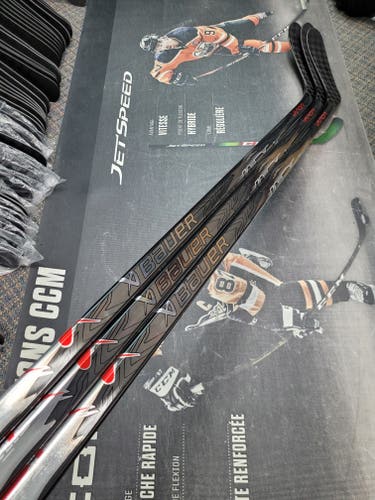 3 PACK | P28 | 70 Flex NEW! Senior Bauer Vapor Flylite League Left Handed Hockey Stick Pro Stock
