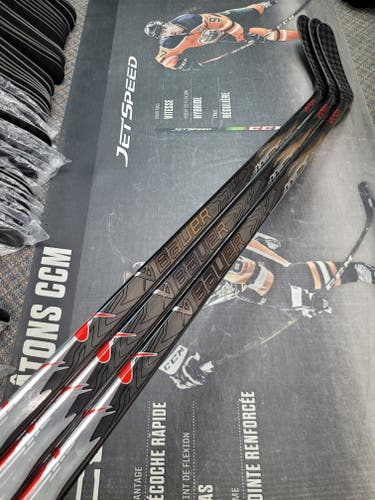 3 PACK | P92 | 77 Flex NEW! Senior Bauer Vapor Flylite League Left Handed Hockey Stick Pro Stock