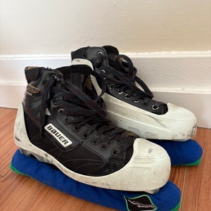CCM Supreme 1000 Hockey Goalie Skates Extra Wide Width 8.5 (Used)