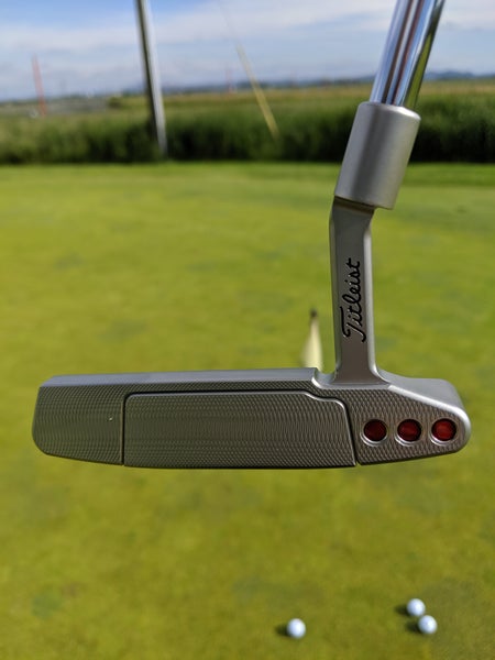 Silver Men's 2019 Titleist Scotty Cameron Select Newport 2 Right Handed Putter 34" (Used)