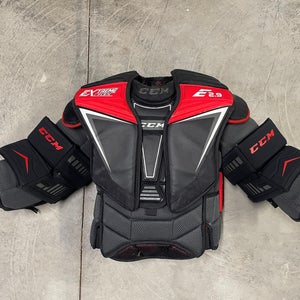 Intermediate Small CCM EFlex 2.9 Goalie Chest Protector (Used)