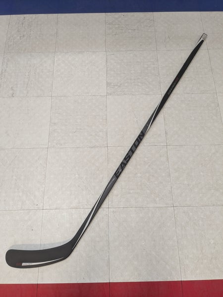 Intermediate Easton Synergy 60, E3 Curve, Left Hand Hockey Stick (New)