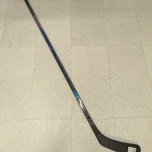 Senior Bauer Nexus 2N Pro Right Handed Hockey Stick PM9 Curve, 77 flex (New)