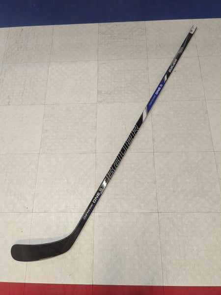 Senior Bauer Left Hand Hockey Stick P92 Curve, 87 Flex (New)