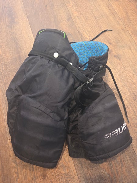 Youth Medium Bauer Hockey Pants (Used)