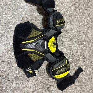 Small Youth Bauer Supreme 1S Shoulder Pads (Used)