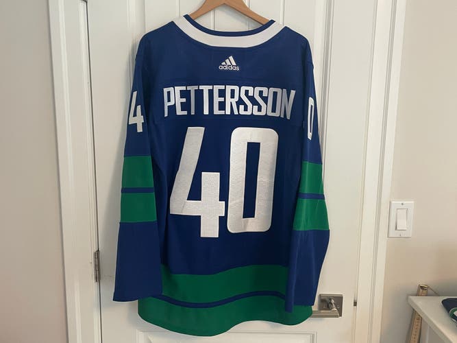Authentic Adidas Vancouver Canucks Elias Pettersson 3rd Jersey Size 50 Medium