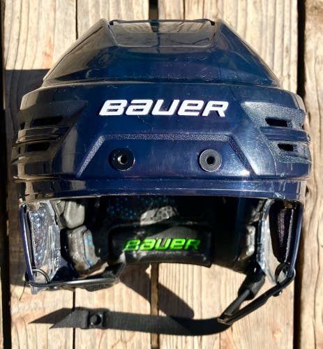 Medium Bauer Re-Akt 85 Helmet (Used)
