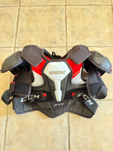 CCM FT4 Shoulder Pads Men's Senior (Used)
