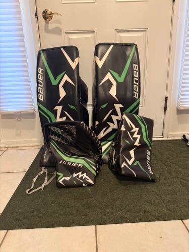 33"  Bauer Hyperlite 2 Regular Goalie Full Set Pro Stock (Used)