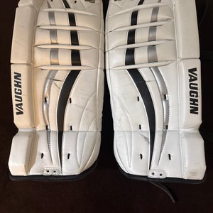 20"  Vaughn Velocity V6 Goalie Leg Pads (Used)