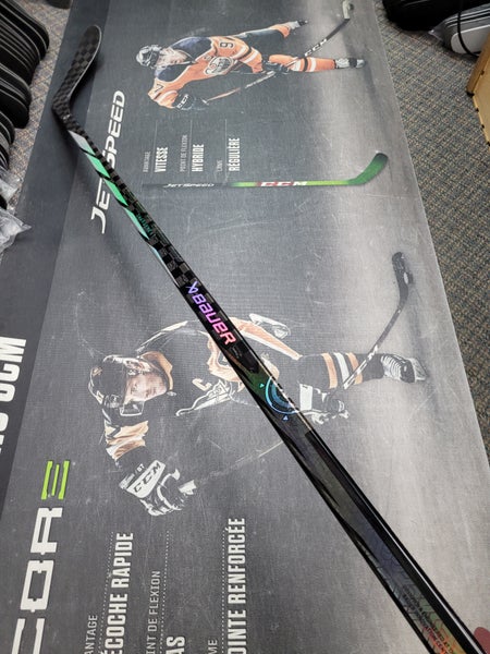 P28 | 77 Flex NEW! Senior Bauer Proto-R Right Handed Hockey Stick P28 Pro Stock (New)