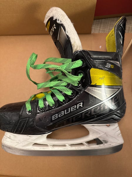Bauer Supreme 3S Hockey Skates Size 4.5 (Used)