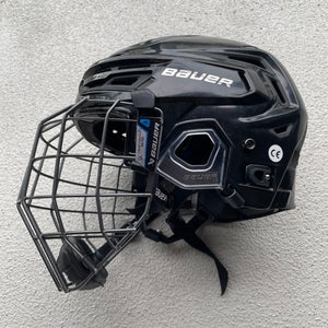 Bauer RE-AKT 155 Helmet Cage Combo – Black, Medium (Used – Like New)