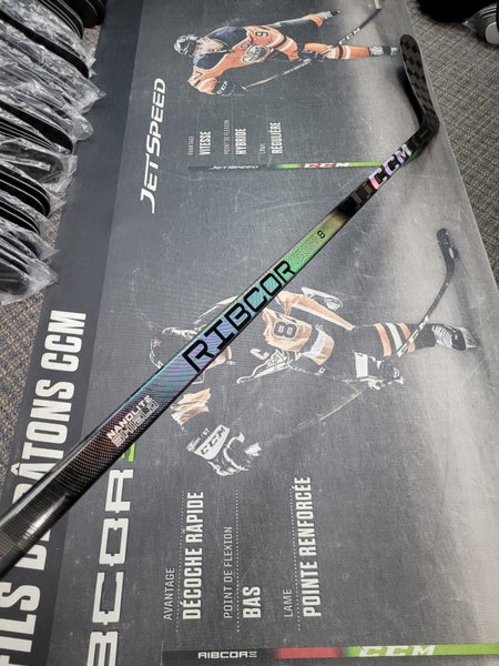 P29 | 75 Flex NEW! Senior CCM RibCor Trigger 8 Pro Left Hand Hockey Stick P29 Pro Stock (New)