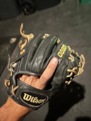 Wilson A2000 RH Baseball Glove 11.25" (Used)