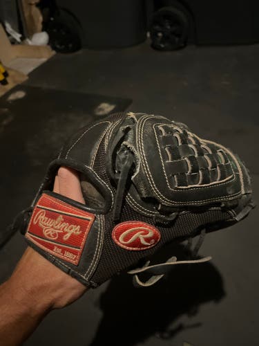 Rawlings Heart of the Hide RH Pitcher's Baseball Glove 12" (Used)