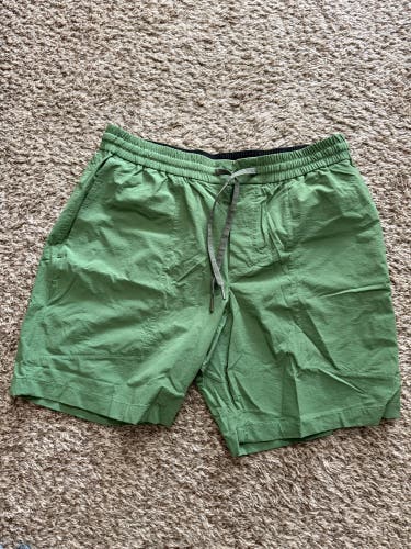 Green XL Men's Lululemon Shorts (New)