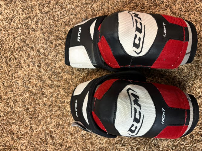 Large Junior CCM Ft7 Elbow Pads (Used)