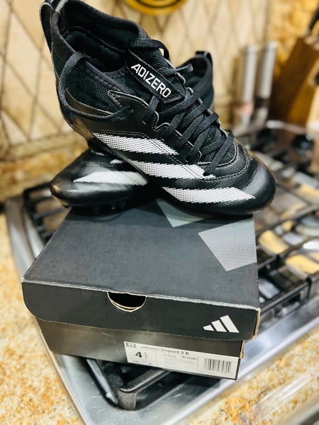 Unisex 4.5Y (Big Kids / Youth) Adidas adizero Low Top Molded Cleats (Used)