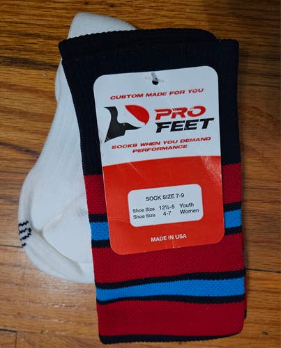 Women's Medium Socks (New)