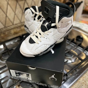Kid's 4.5Y (Big Kids / Youth) Jordan Shoes (Used)