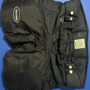 Priced to Sell - Vaughn Vision 700 Goalie Pants Int Med