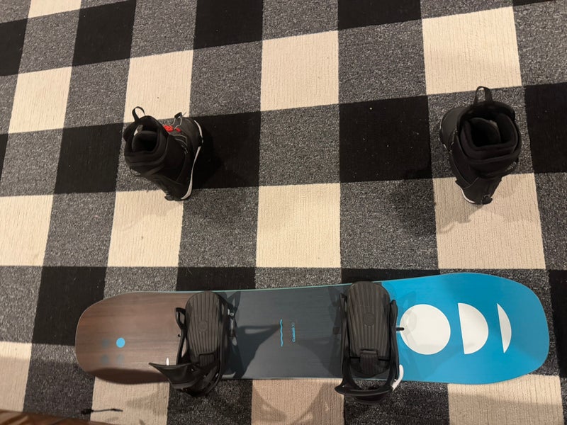 Kid's Burton Custom smalls Snowboard Powder With Bindings True Twin (New)