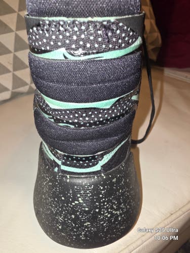 Men's Size M 10.0 (W 11.0) Nike Shoes (Used)