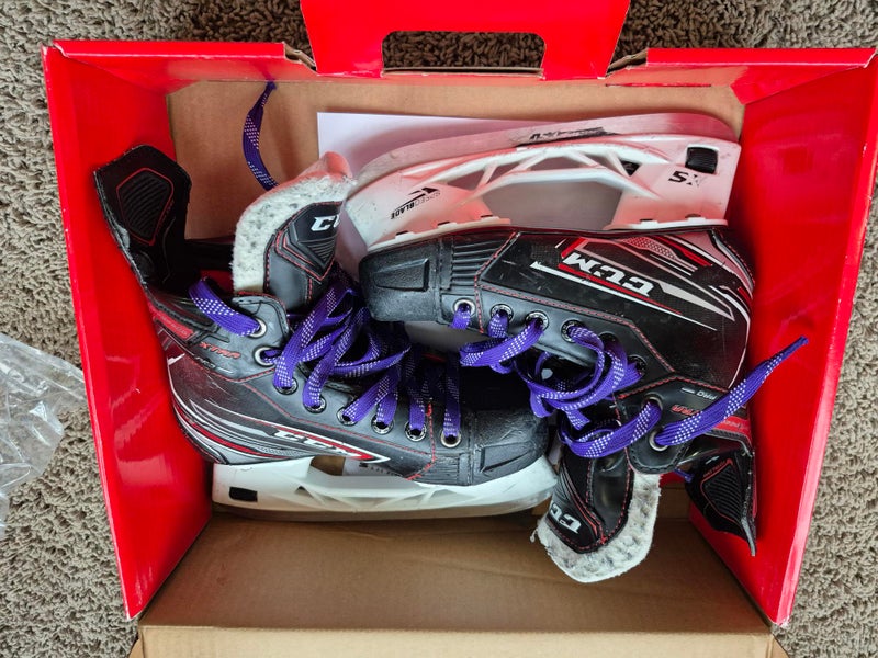 CCM JetSpeed XTra Pro Hockey Skates Regular Width Size 1.5 (Used)