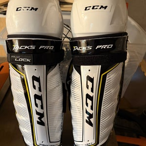CCM Tacks Pro Shin -17"