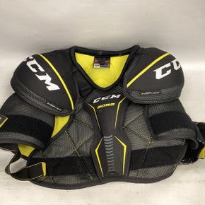 Used CCM TACKS 3092 Junior Shoulder Pads MD 11851-S000036757