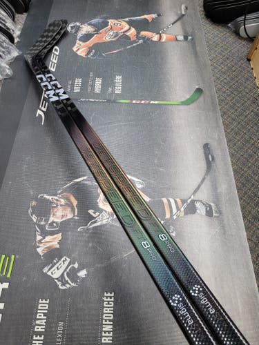 2 PACK | P90M | 80 Flex NEW! Senior CCM JetSpeed FT8 Pro Right Handed Hockey Stick Pro Stock