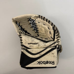 Used Youth Reebok Premier X24 Regular Hand Glove Black/White