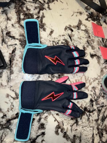 Large Batting Gloves (New)