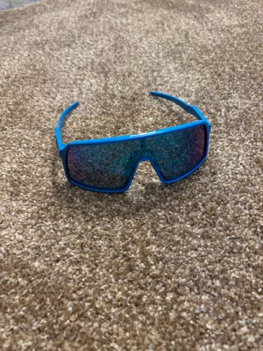 Unisex Medium/Large Oakley Sutro Sunglasses (New)