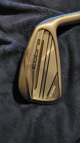 Men's Cobra 4 iron KING Tour Right Handed Regular Flex Steel Shaft (Used)