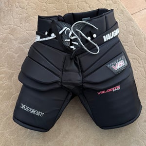 Senior XL Vaughn Velocity V10 Hockey Goalie Pants (Used)