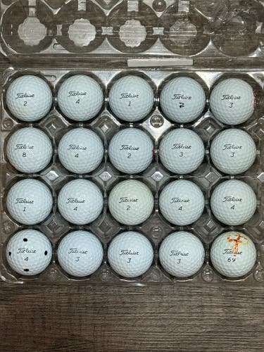 20 Titleist Pro V1 Golf Balls - 5A MINT CONDITION ONLY