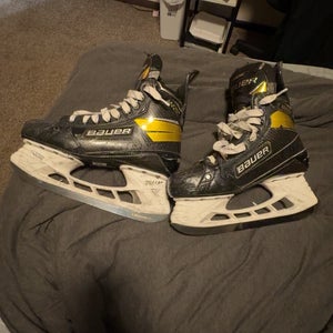 Bauer Supreme UltraSonic Hockey Skates 7.5 (Used)