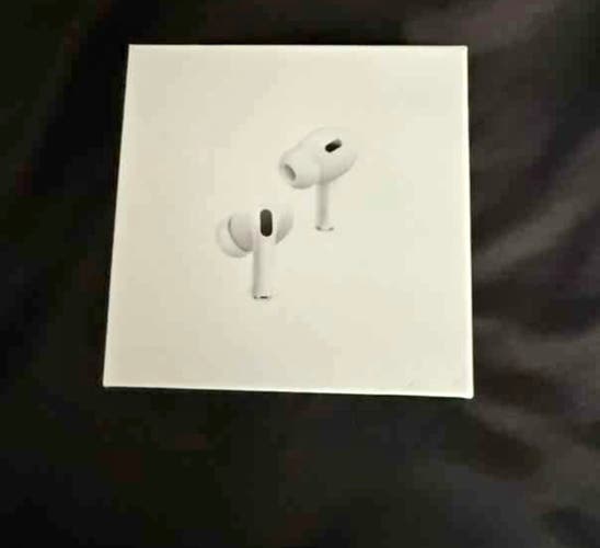 AirPod pro 2 with MagSafe charging case