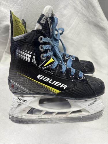 Junior Size 1.5 Bauer Vapor X4 Ice Hockey Skates